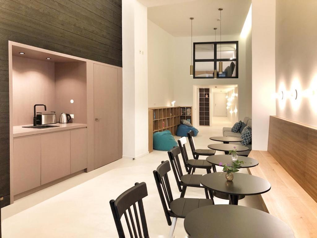 Grosszuegiges Apartment Mit Lounge Naehe Naschmarkt فيينا المظهر الخارجي الصورة